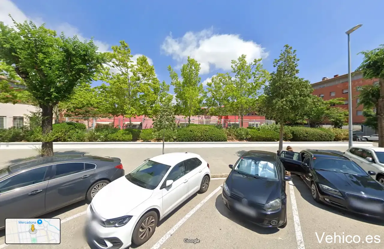 Electric Vehicle Charging Station