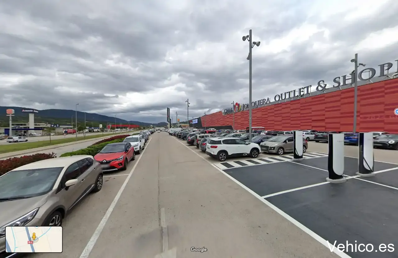 Tesla Supercharger