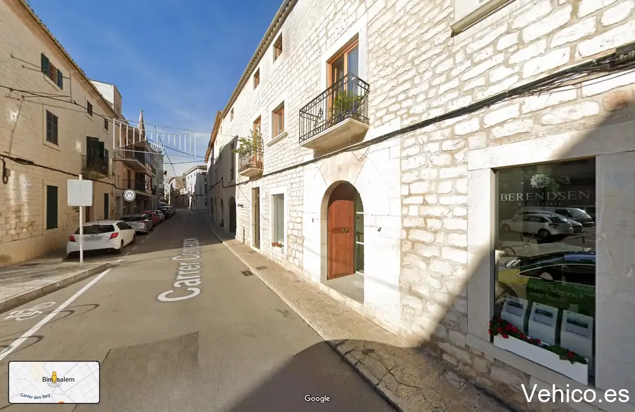 Punt recàrrega elèctrica cotxes i motos