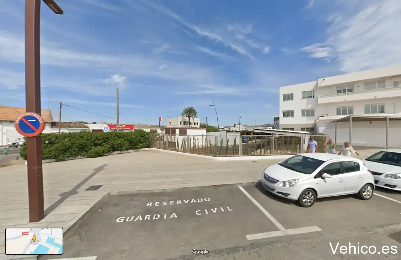 Electric Vehicle Charging Station