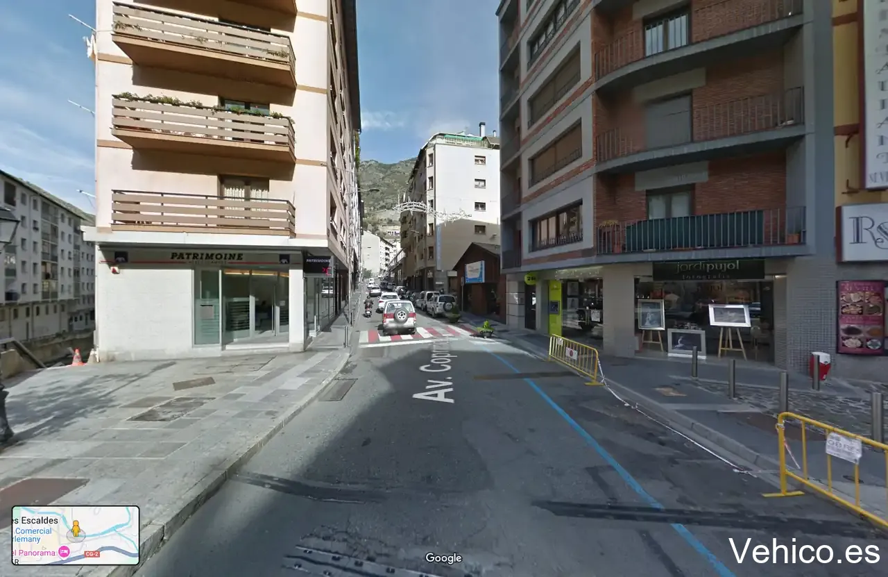 Punt recàrrega elèctrica cotxes i motos