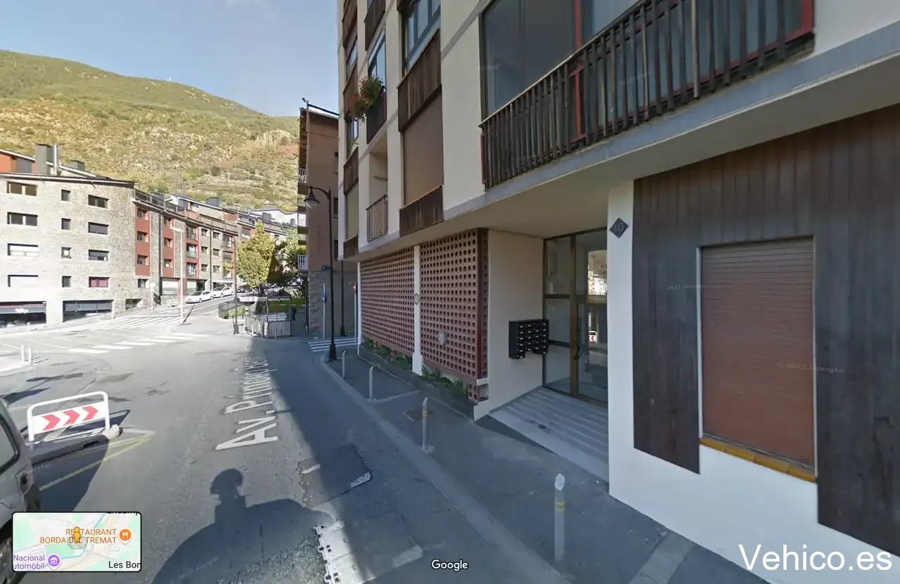Punt recàrrega elèctrica cotxes i motos