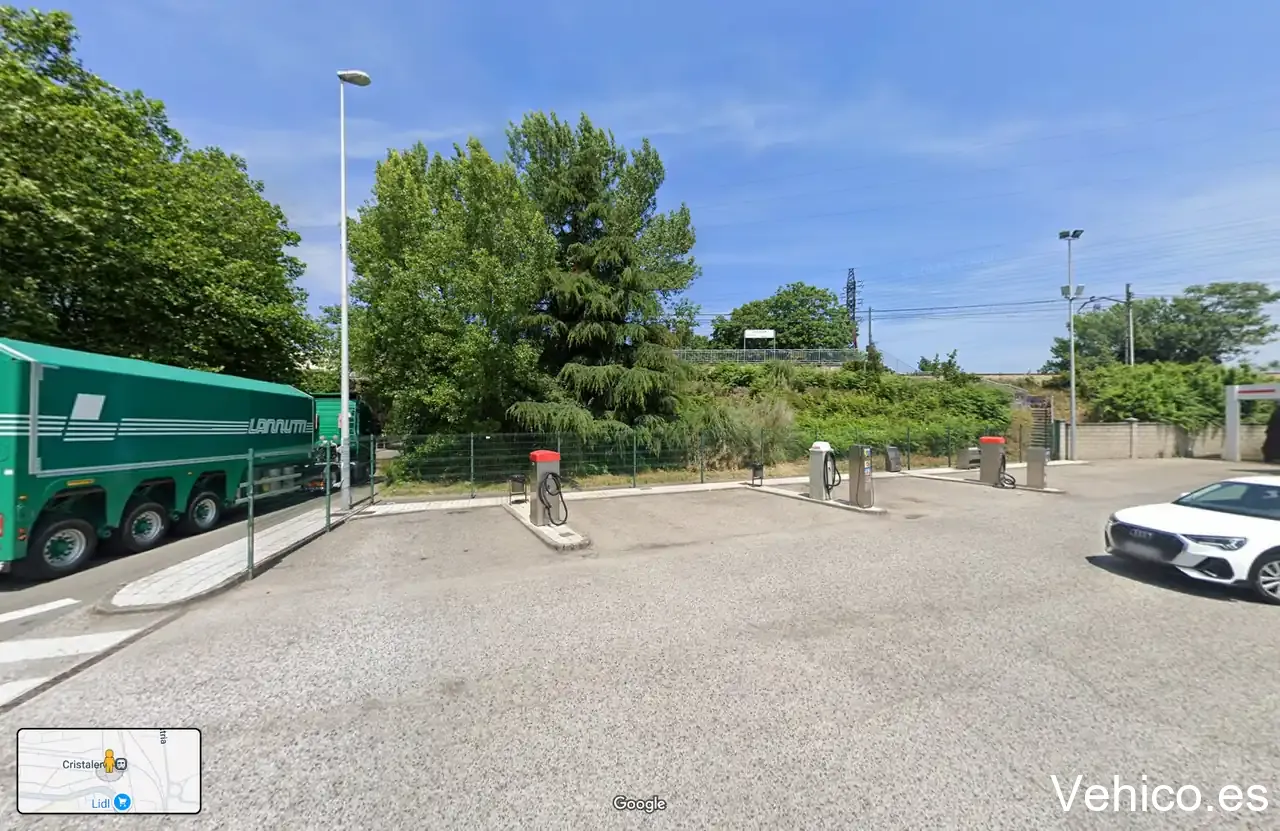 Electric Vehicle Charging Station