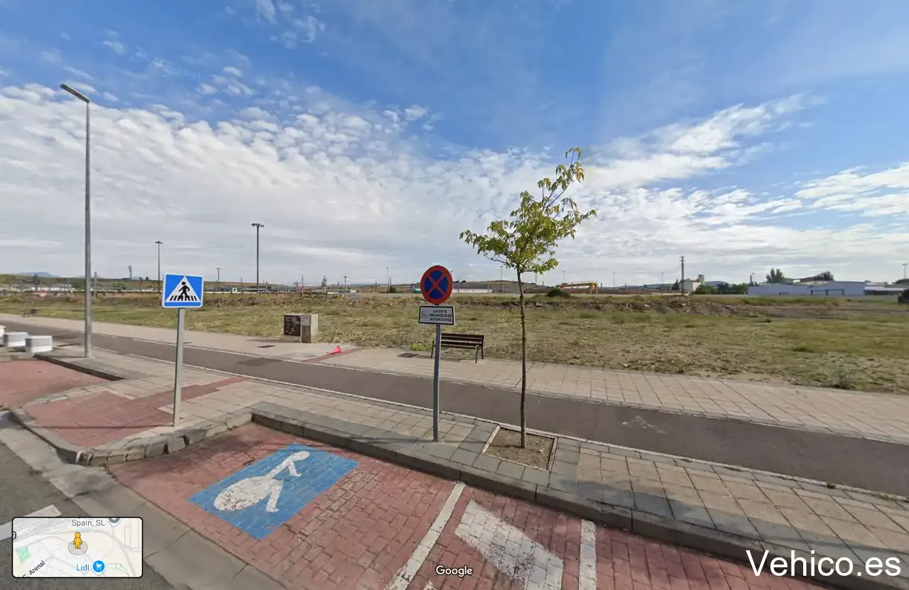 Parking PMR [discapacitados] (2 Plazas)