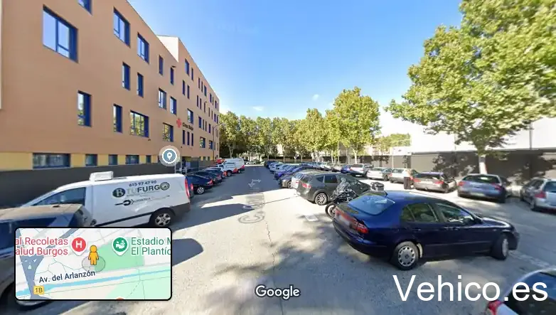 Calle Cruz Roja, 2 Parking