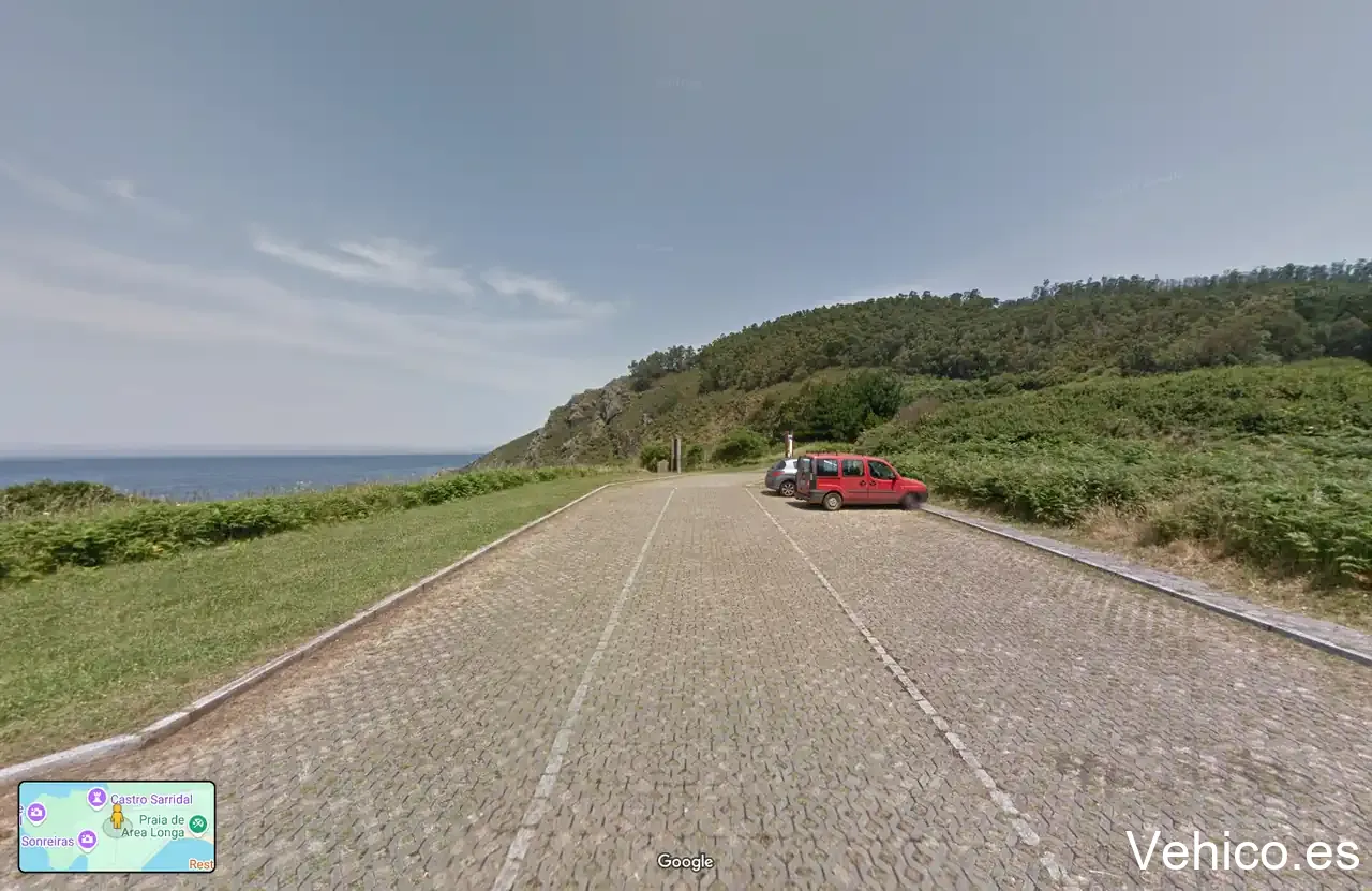 Aparcamiento castro y cala de sonreiras