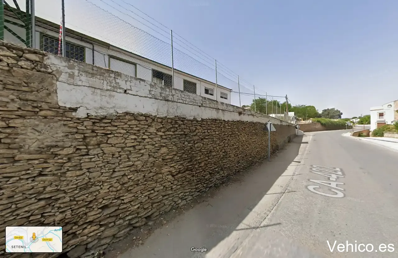 P Bus Setenil de las Bodegas, puente da bodega