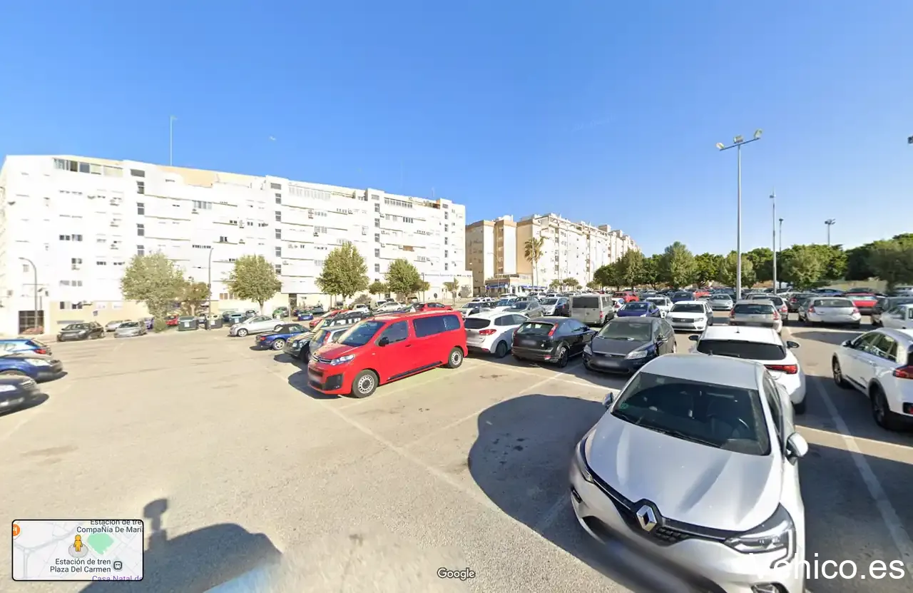 Free public parking field Bazan