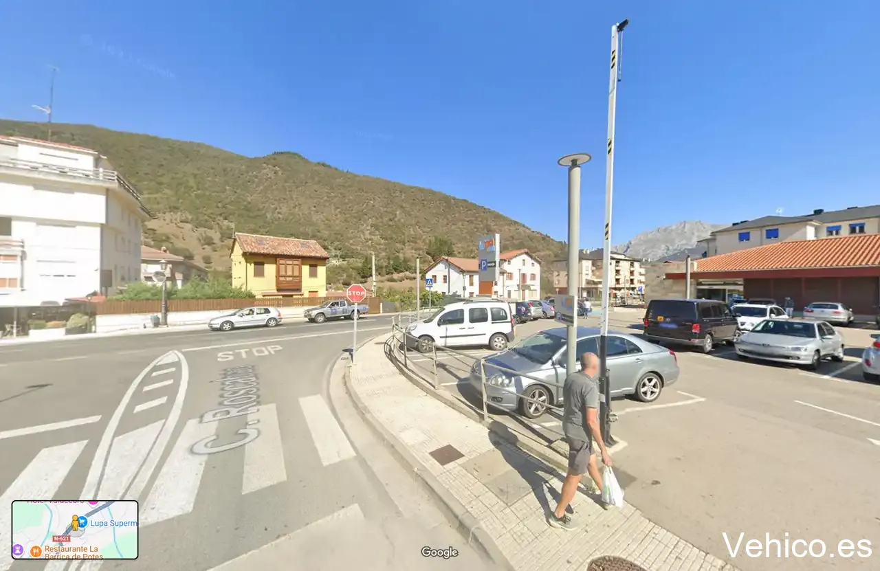 APARCAMIENTO "LUPA"