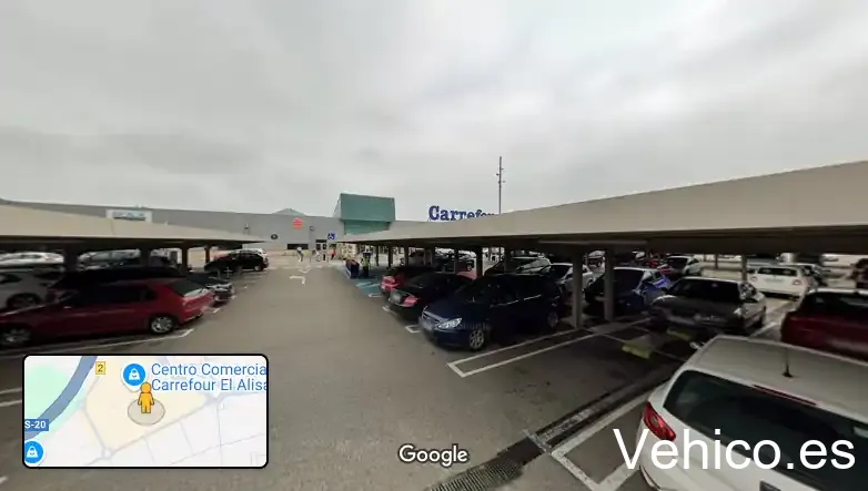 Aparcamiento Centro Comercial Carrefour El Alisal