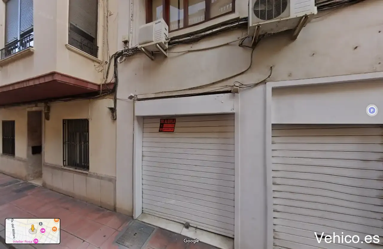 Carrer Poeta Verdaguer, 8 Garage