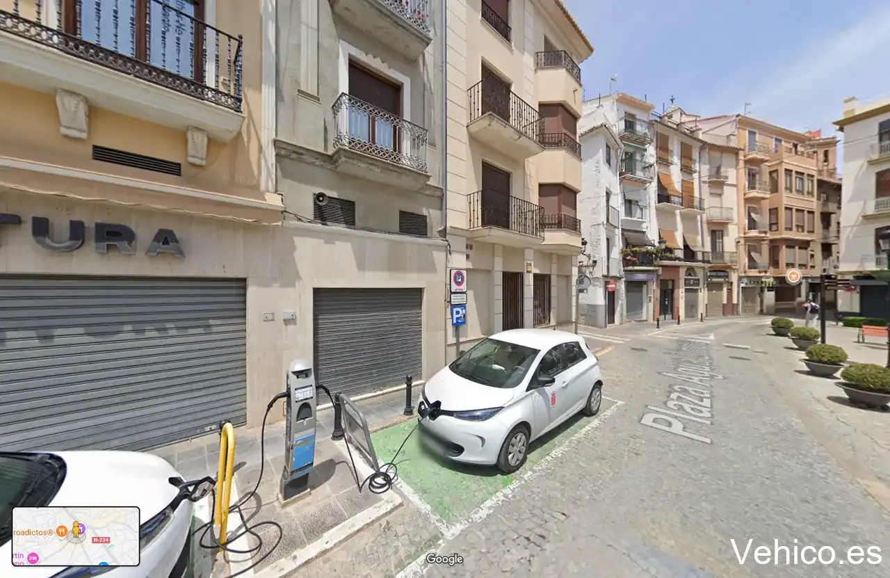 Aparcamiento de coche eléctrico