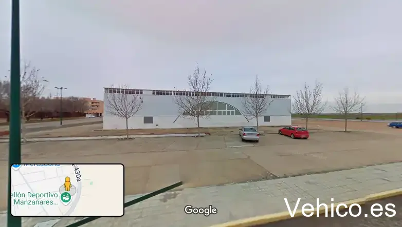 Aparcamiento Público de Autobuses x2 " Pabellon Municipal de Piscina Climatizada "