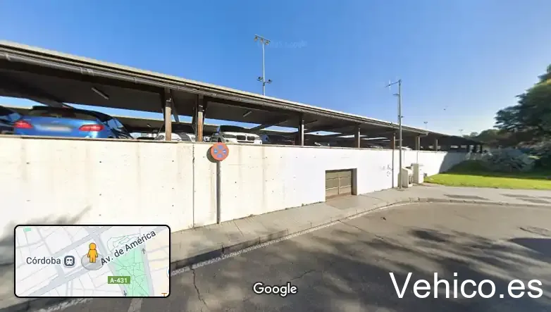 Paseo de las Margaritas Parking