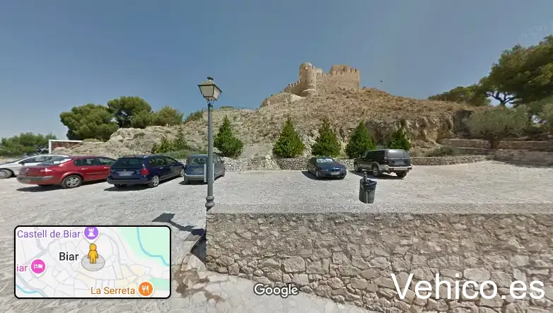 Estacionamiento Castillo BIAR