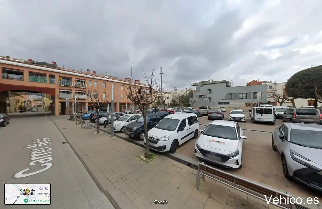 Parking gratuito al aire libre