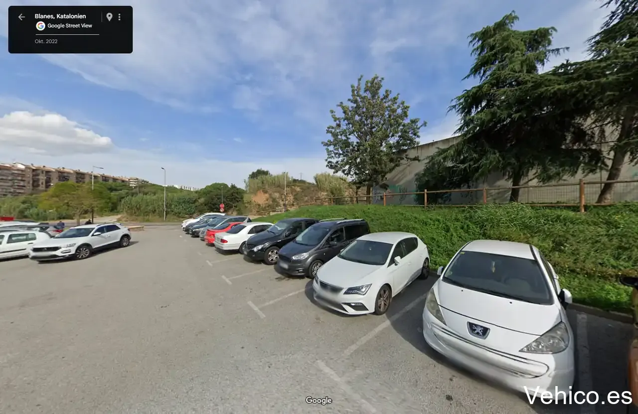 Carrer d'Anselm Clavé, 86 Parking