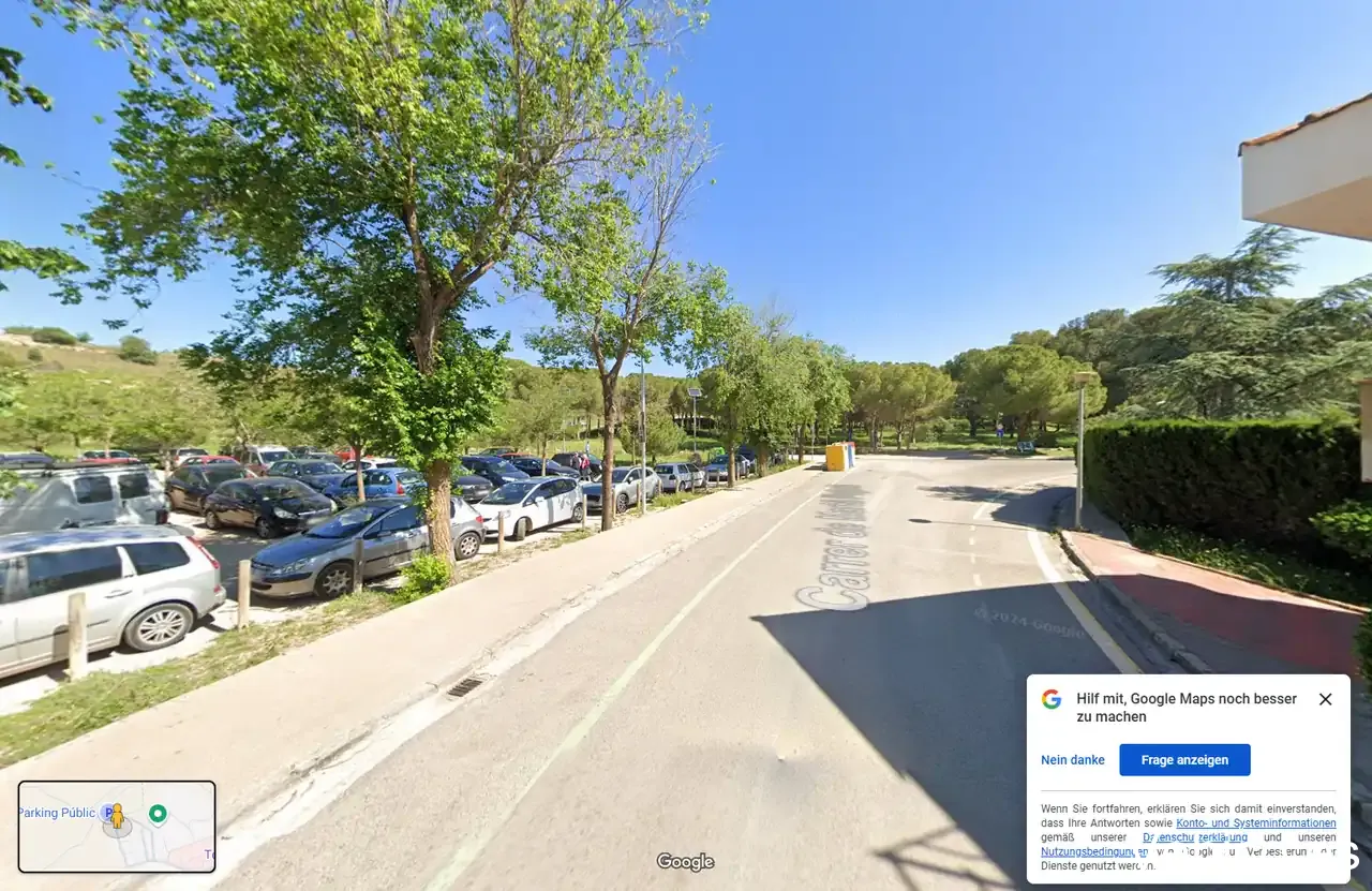 Carrer de Marià Pujulà 31 Parking