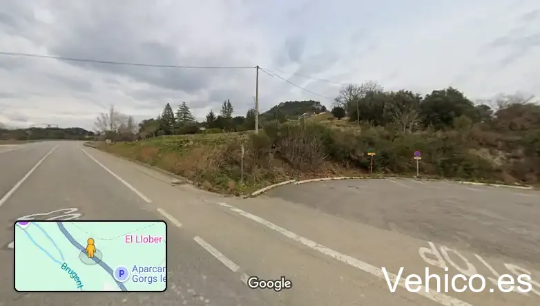 Aparcament del cementiri de les Planes d'Hostoles