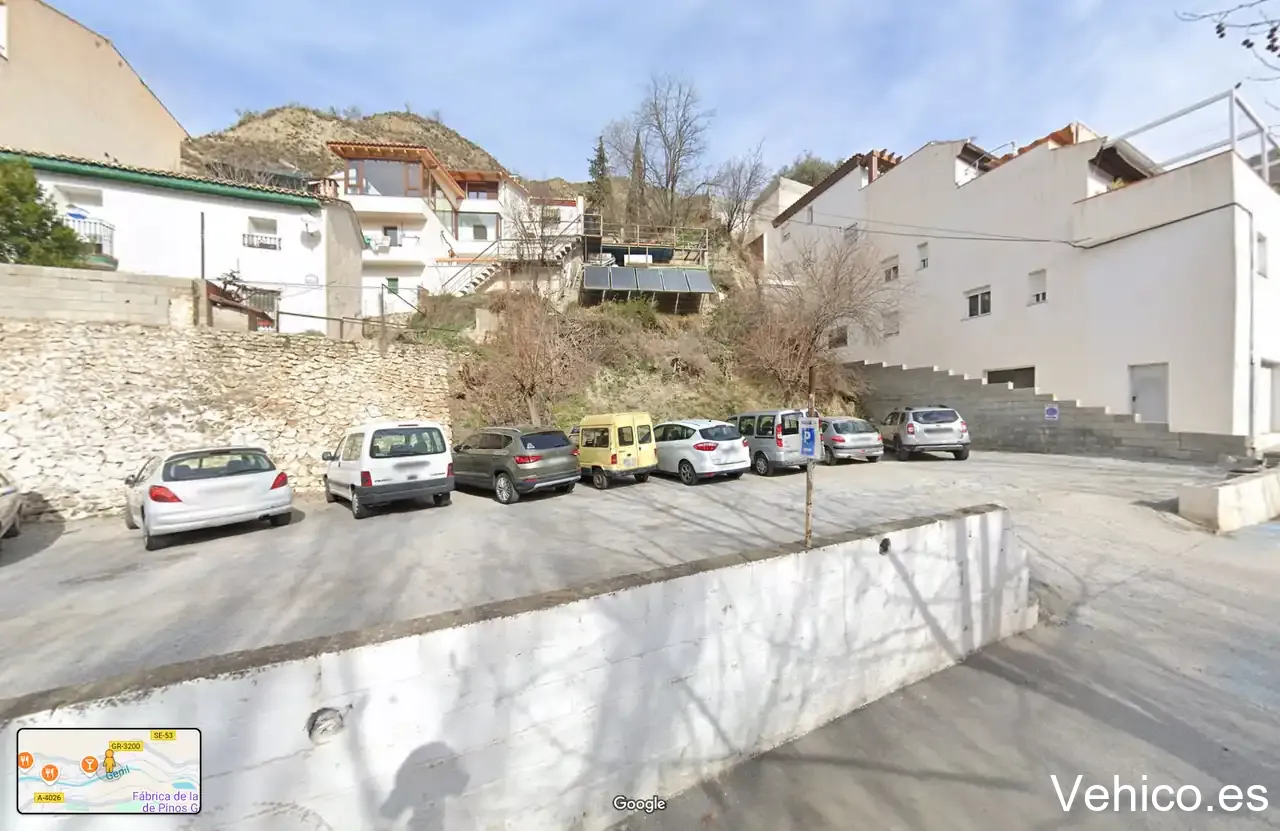 Parking Pinos Genil este