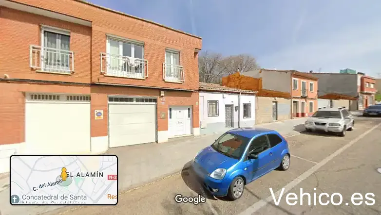 Aparcamiento de tierra Centro Salud Alamín