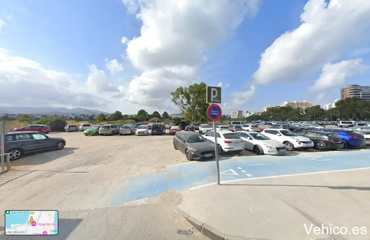 PÁRKING de tierra gratuito (SOLO TURISMOS).