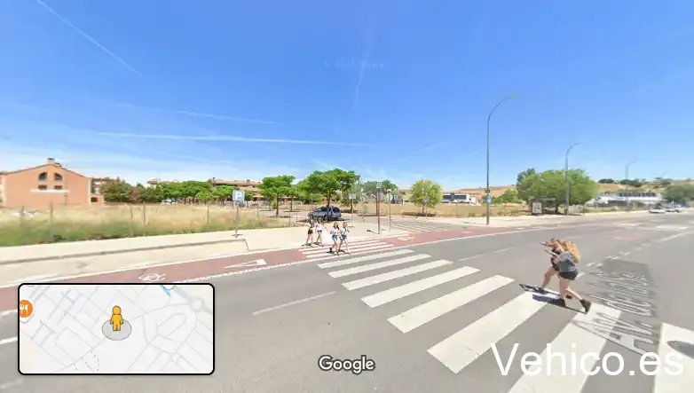 Aparcamiento de movilidad reducida Colegio Las Lomas