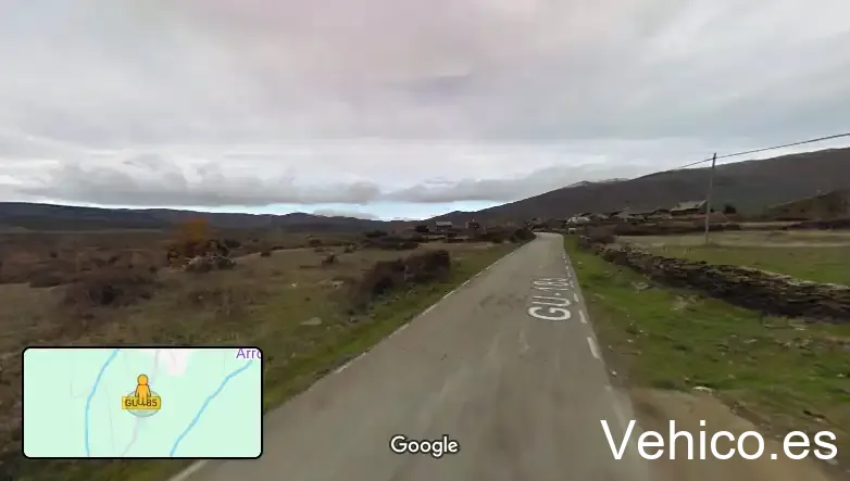 Aparcamiento de coches de Majaelrayo