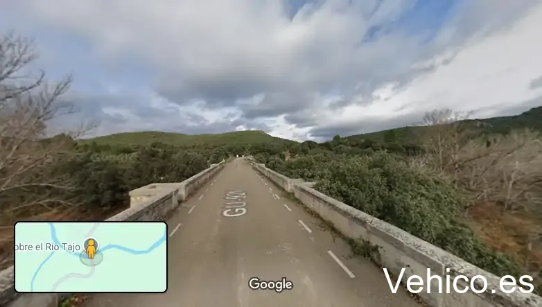 Puente sobre el Río Tajo