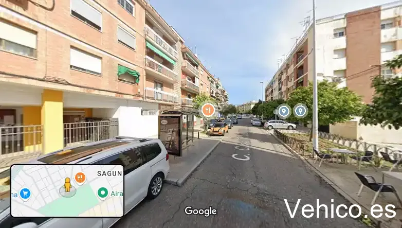 Aparcamiento Del Centro Comercial Abierto La Viñuela