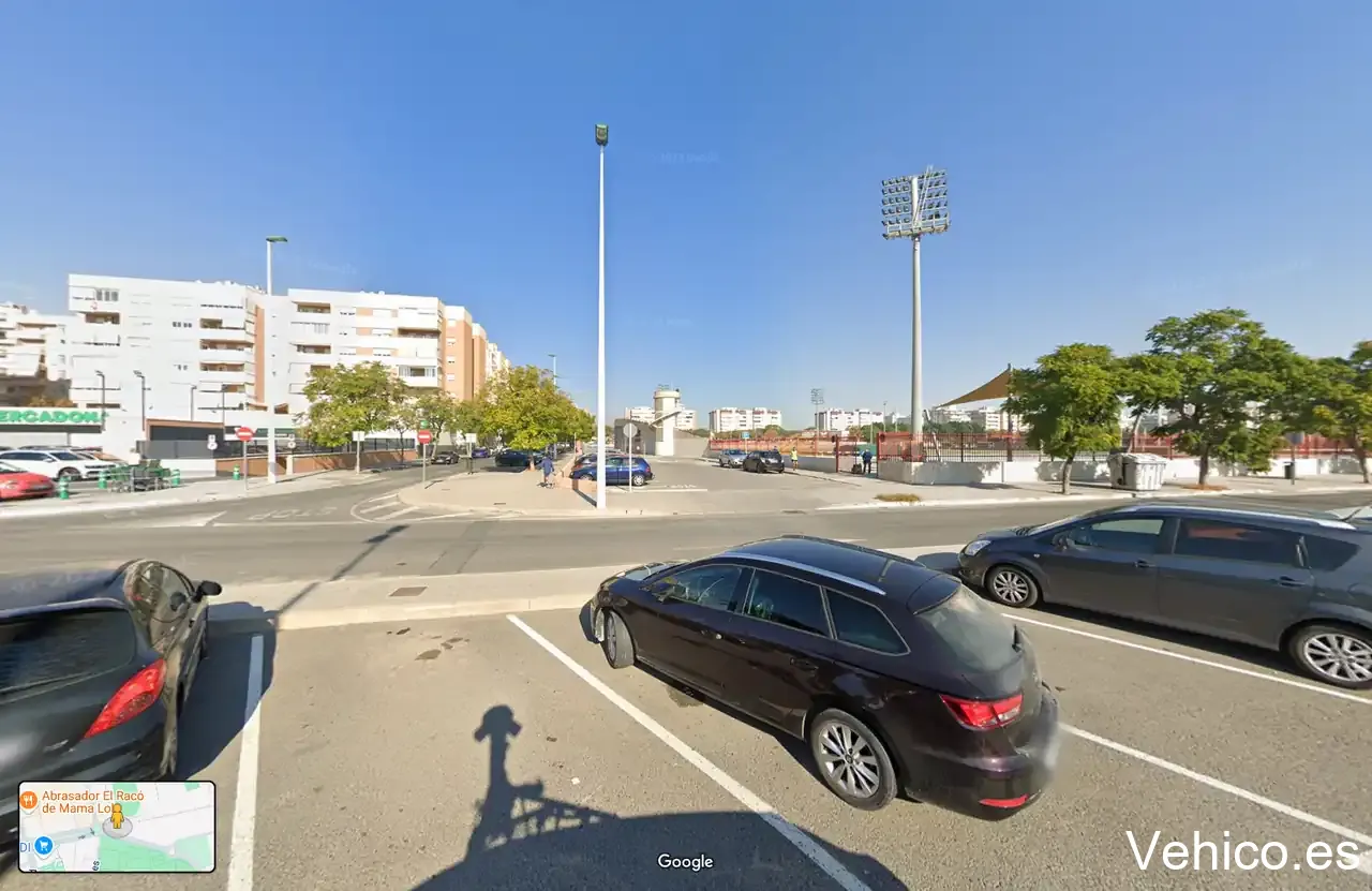 [P] Parking público