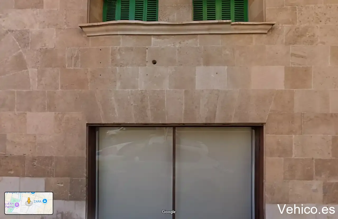 Carrer de Berenguer de Tornamira Garage