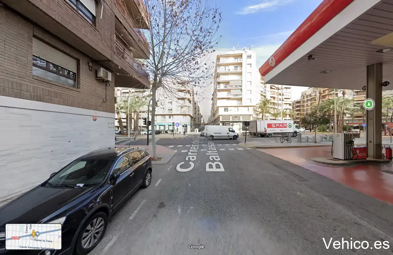 Parking Gasolinera Mora