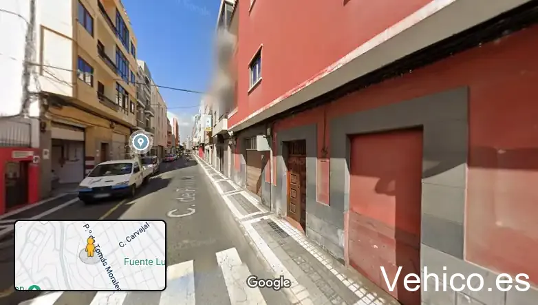 Calle de Pérez del Toro Garage