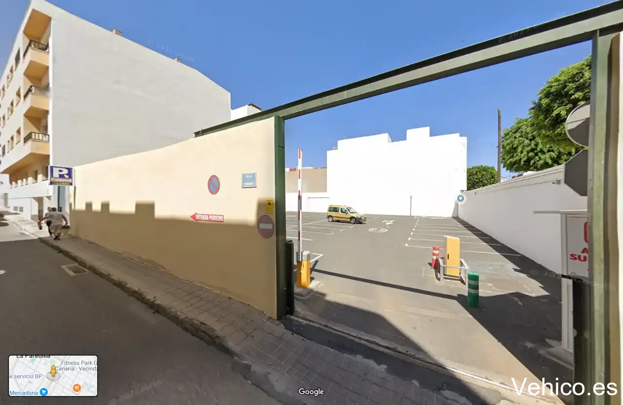 Parking / Parkplatz