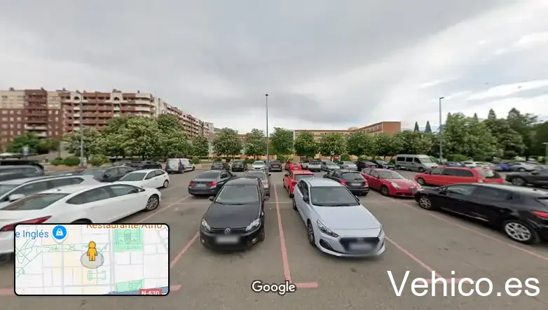 Calle Brianda de Olivera, 13 Parking