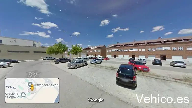 Calle Luis de Proust, 24 Parking