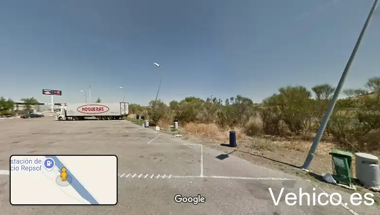 Aparcamiento Camiones Estación de Servicio Repsol