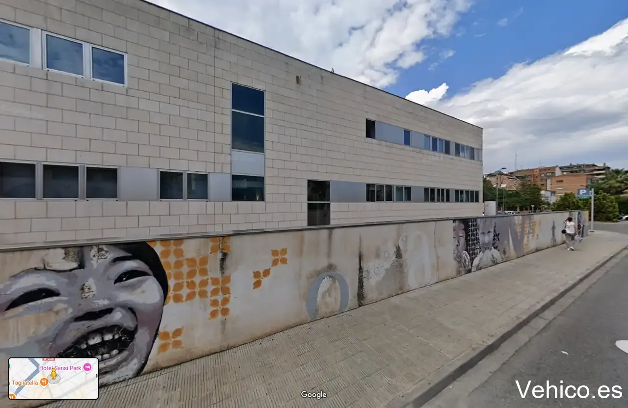 Plaça Social, 3 Garage