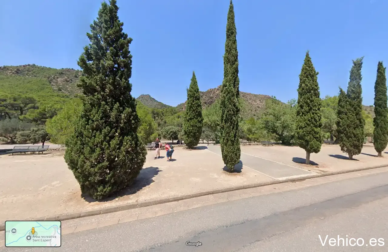 Aparcament Monestir Sant Esperit de Gilet