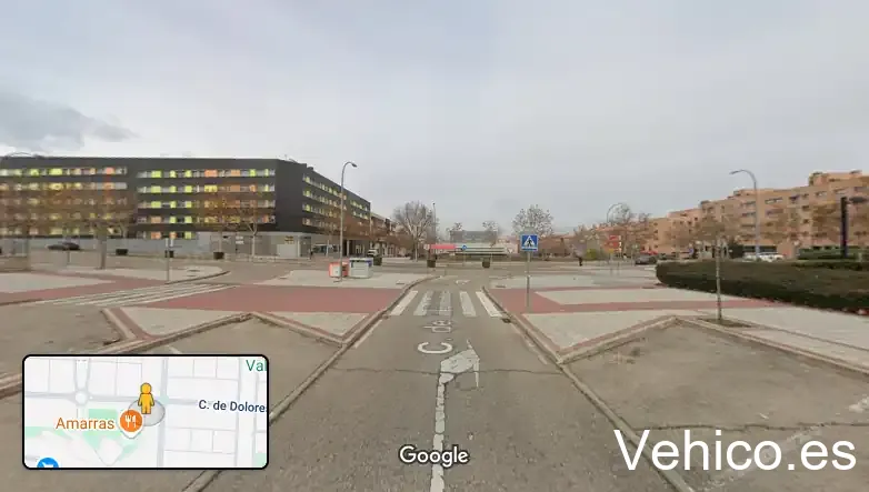 Aparcamiento de la Placa Fotovoltaica y zona Envac