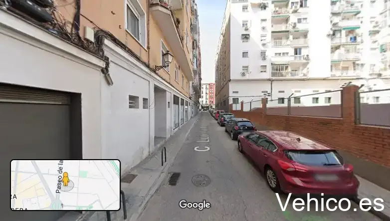 Aparcamiento [P] Luis Paret 1