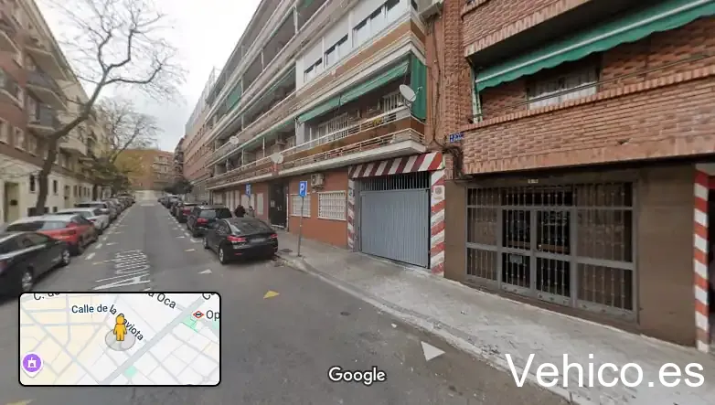 no somos parking público. Garaje Cuesta, aparcamiento plazas fijas.