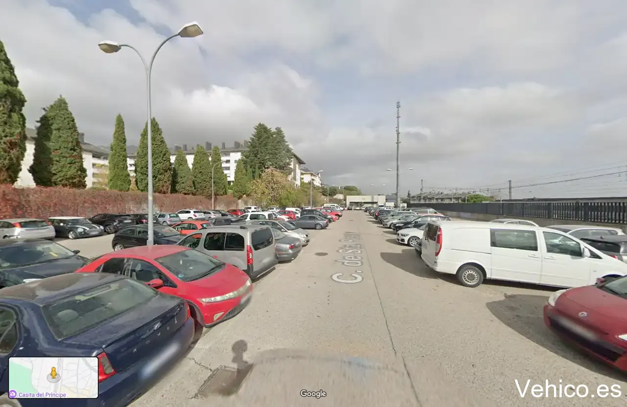 Calle de Sta. Rosa, 85A Parking