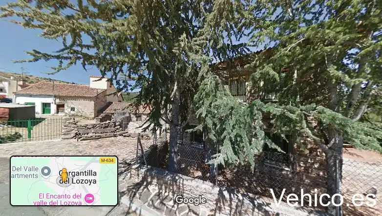 Gargantilla del Lozoya and Pinilla de Buitrago Town Hall