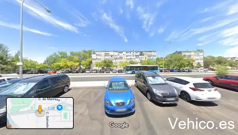 Calle la Estrada, 37 Parking