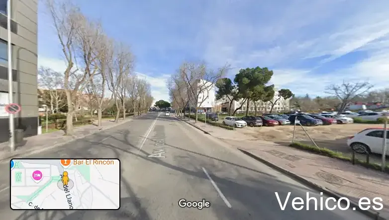 Calle Condestables, 10 Parking