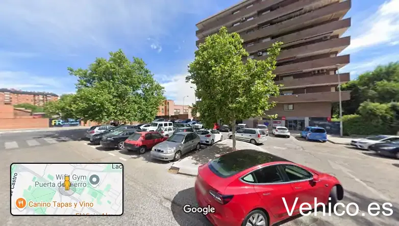 Calle de Ramón Gómez de la Serna, 81 Parking