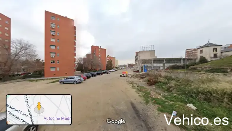 Av. de Salas de los Infantes, 4 Parking