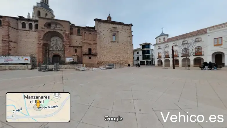 Parking Plaza del Pueblo